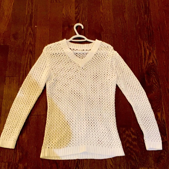 Long sleeve white sweater! - Picture 4 of 7